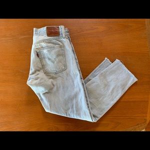 Levi’s 501 tapered jeans size 25